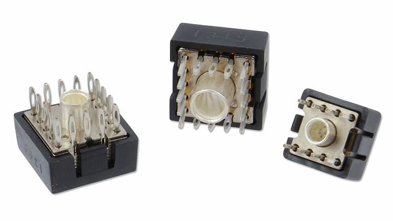Amphenol RADSOK® Power to Board Amphenol RADSOK® Power to Board