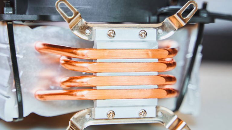 Why Liquid Cooling is Key to the Future of AI Data Centers